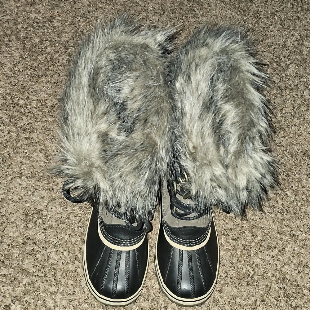 SOREL Nwts Womens Sz 9.5  Insulated/Waterproof Winter Boots. Gorgeous